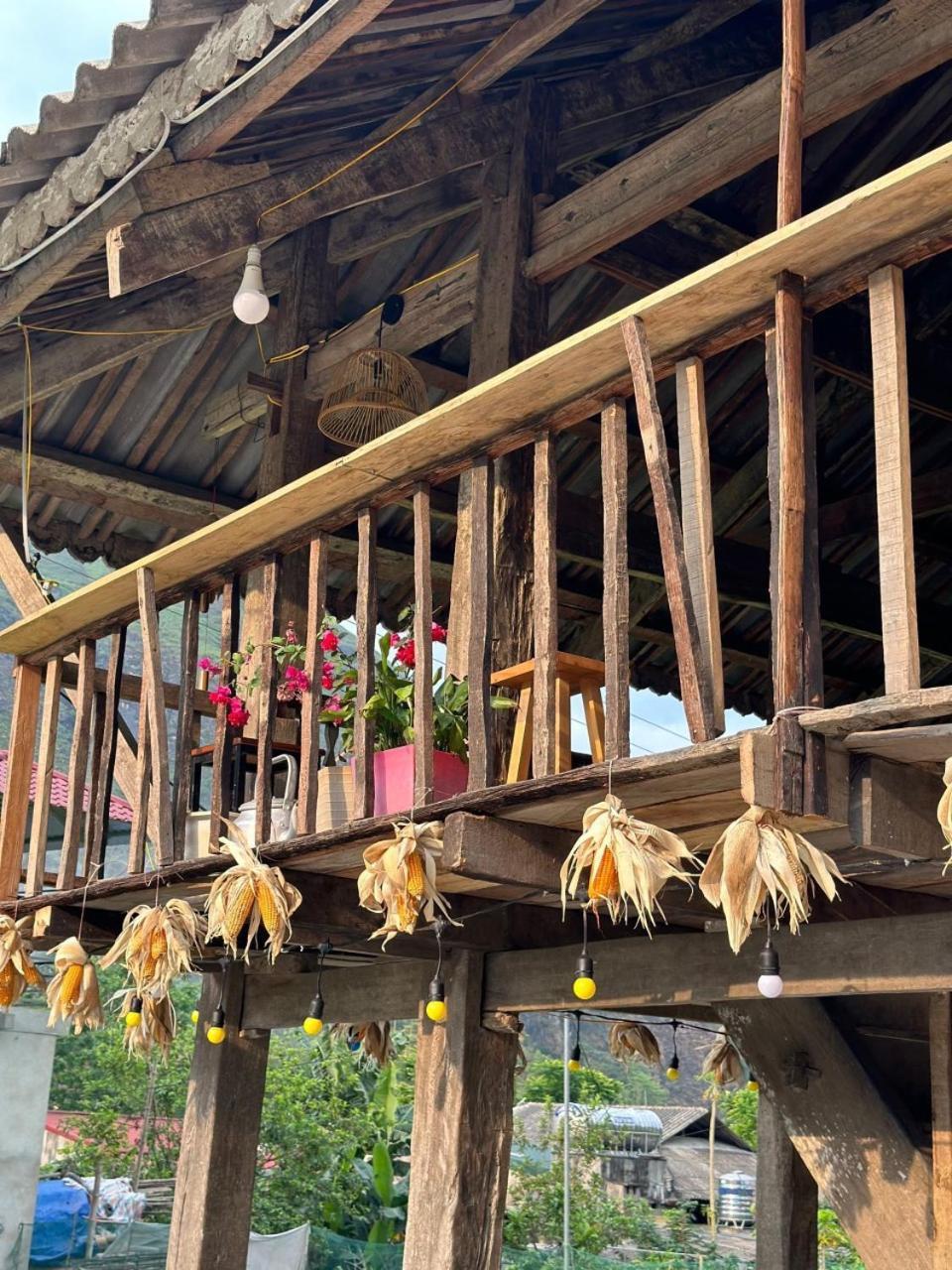 Du Gia Thu'S Homestay Lang Cac Exterior foto